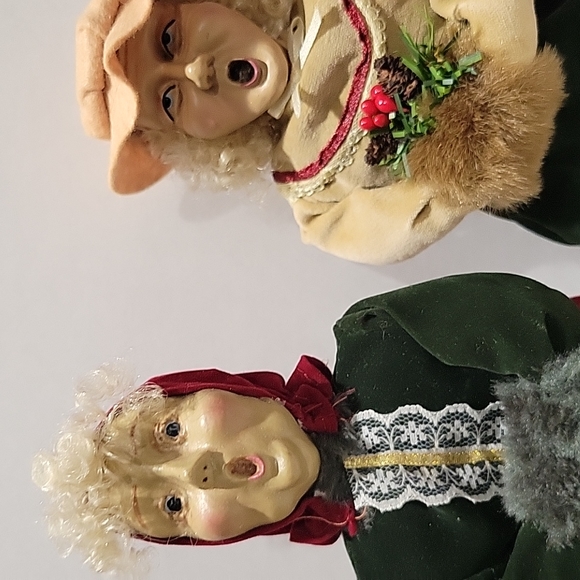 Christmas Holiday Carolers figurines , Lot of 5 , 12 1/2 " height. - Picture 7 of 14